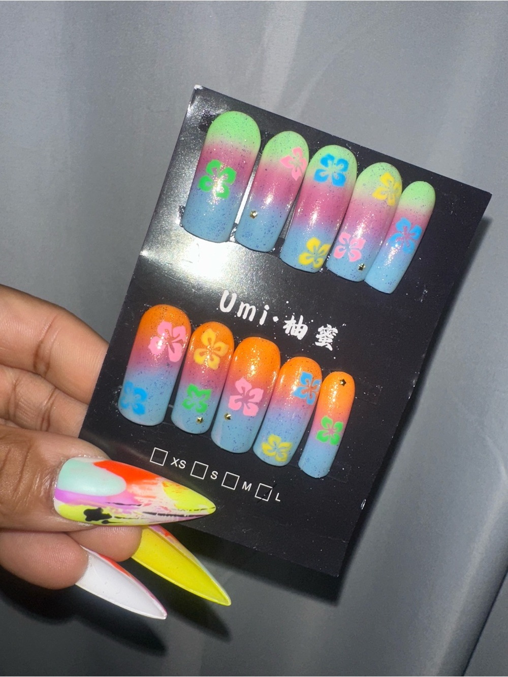 Multicolor Gradient Floral Press-On Nails - Blue Green Pink Orange